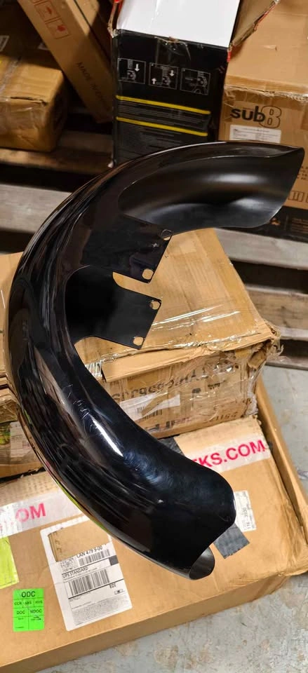 21 inch Front Fender Vivid Black for Harley Touring - photo 5