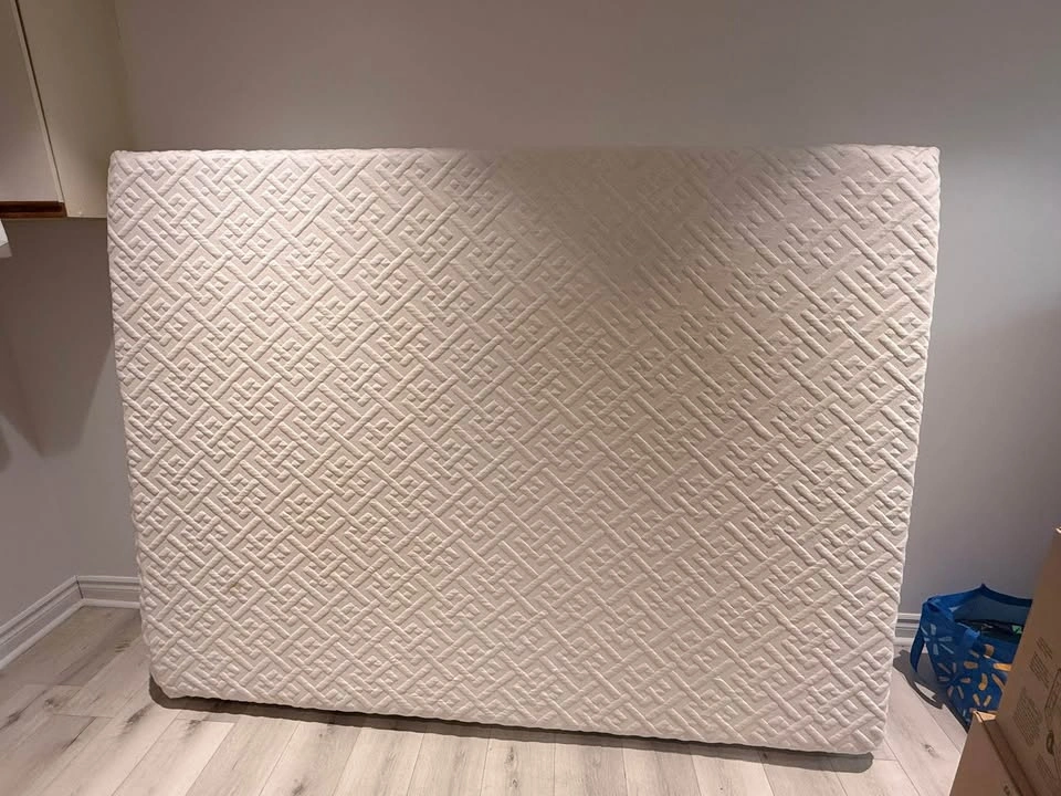 Queen Size Mattress - photo 3