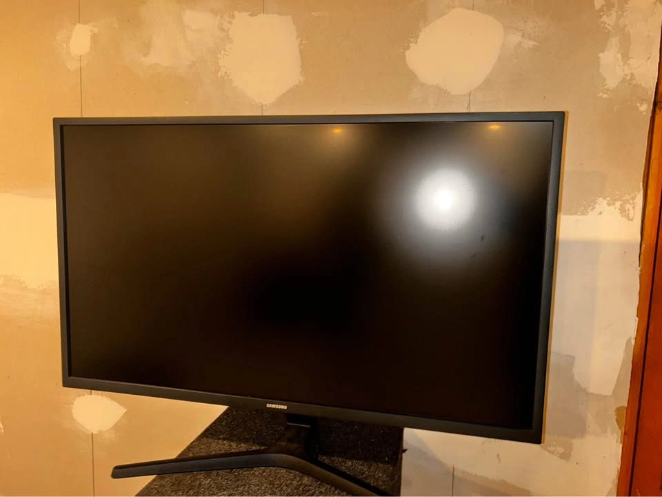 GAMING MONITOR/TV 32” 4K UHD (3840x2160) - photo 2