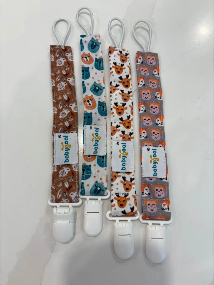Baby items (pacifier clips, haakaa food feeder, OXO grape cutter - photo 2