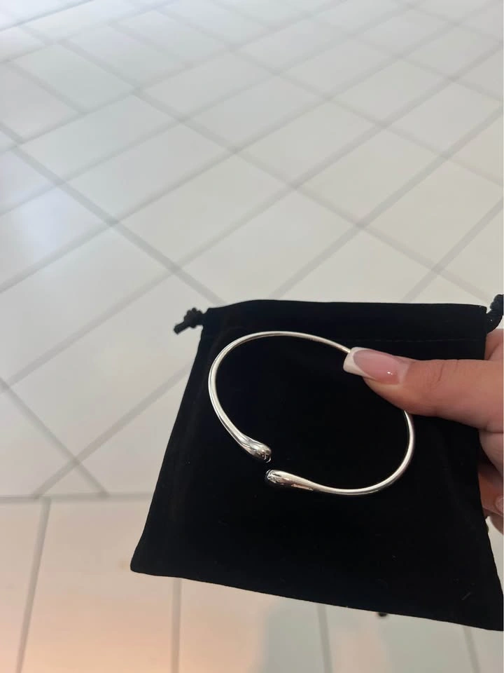 Teardrop Sterling Silver Bangle - photo 3