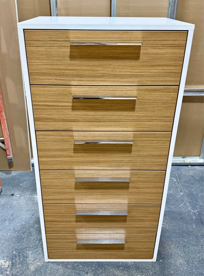 6-Drawer Chest – White/White Stained Oak
