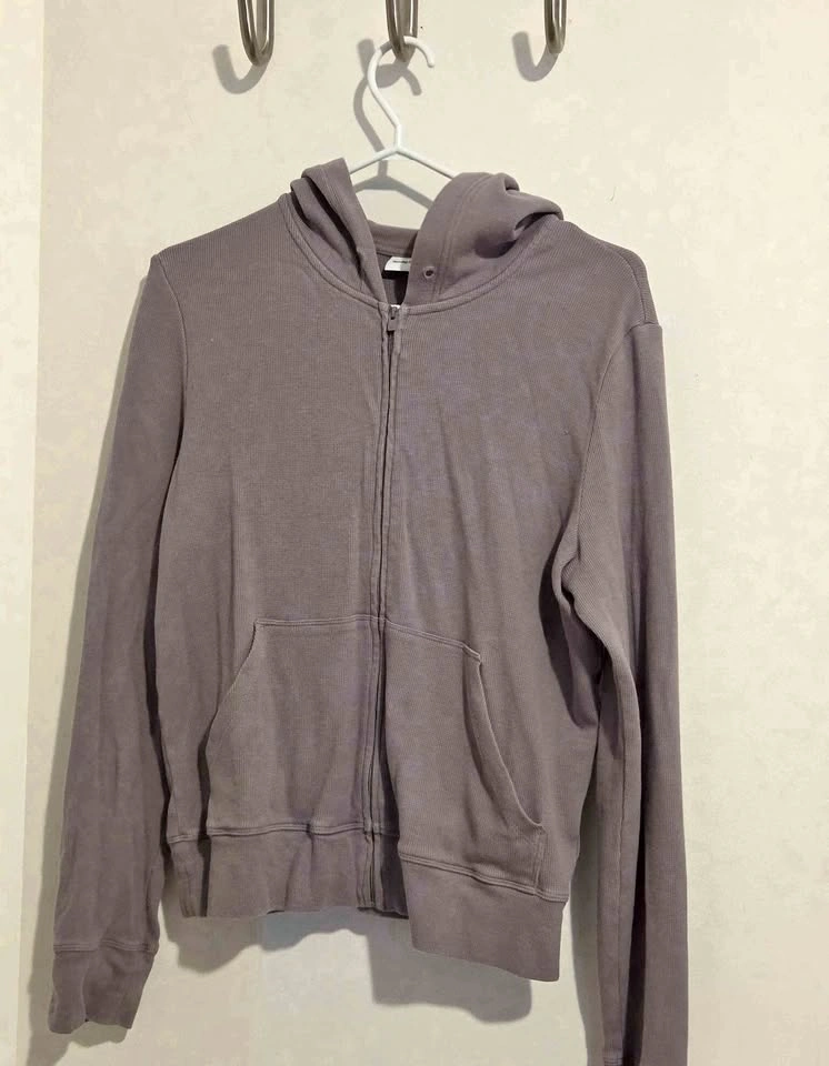 Aritzia Sunday Best Waffle Knit Zip Hoodie – Fits Medium/Large
