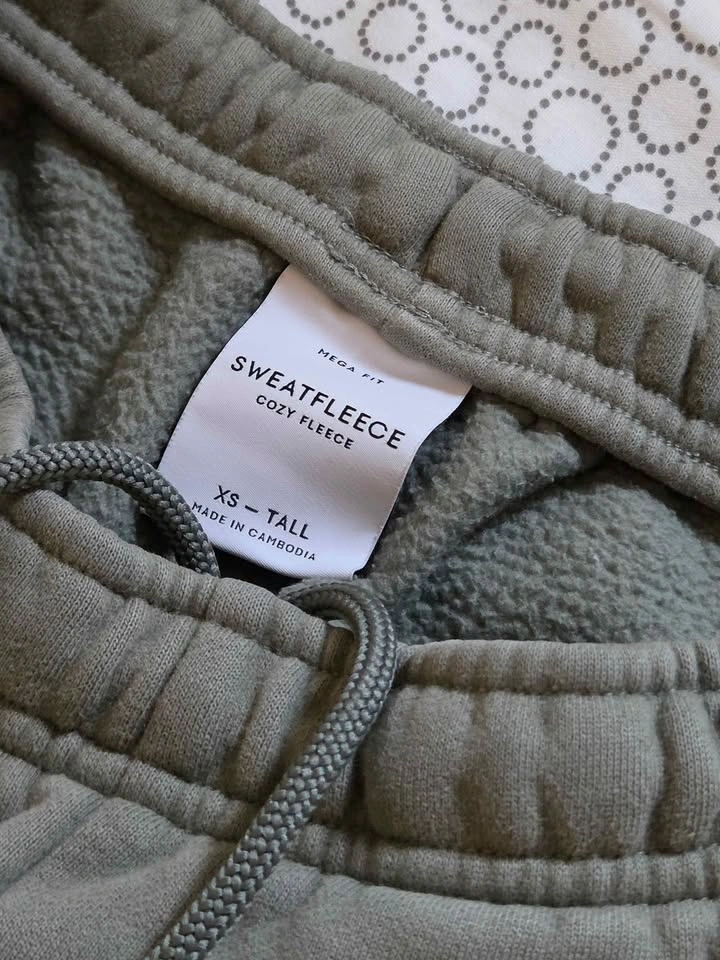 Aritzia Sweatfleece Green Cargo Pants - XS - photo 2