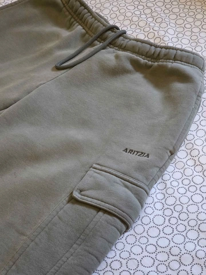 Aritzia Sweatfleece Green Cargo Pants - XS - photo 3