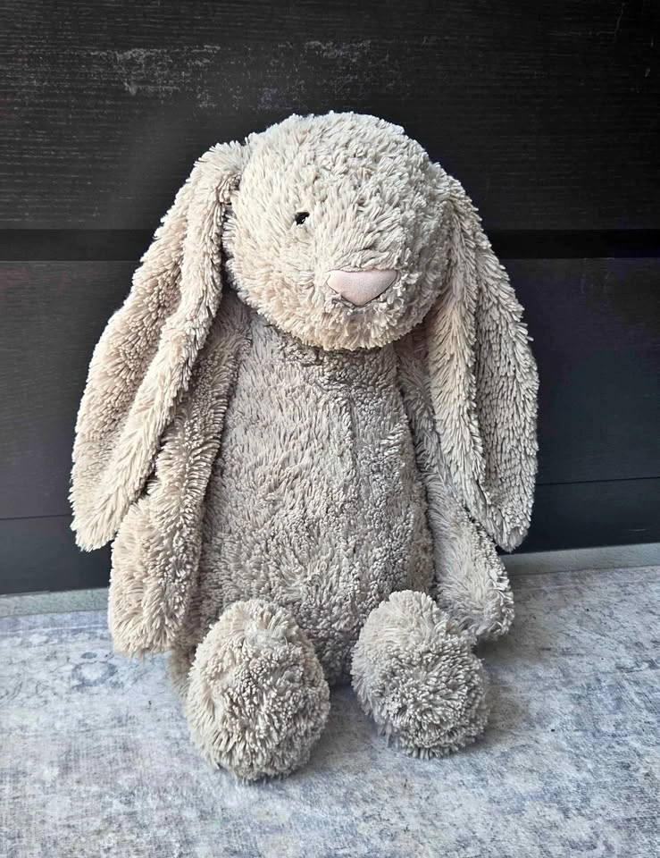 Authentic Jellycat Bashful Bunny 🐰