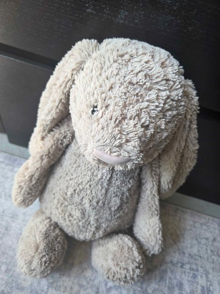 Authentic Jellycat Bashful Bunny 🐰 - photo 3