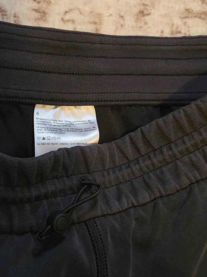 lululemon black cropped wide leg pants – size 6 - photo 3