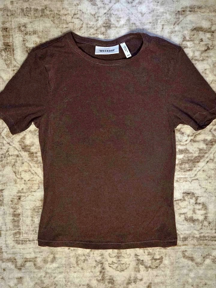 Weekday fitted tee – XXS