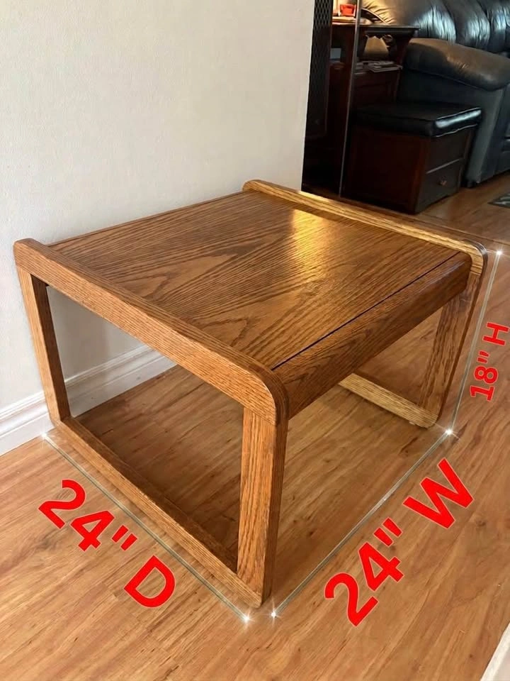 Vintage Mid-Century Modern Style Oak End Table / Side Table - photo 4