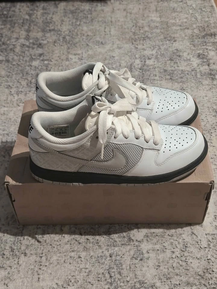 Nike Dunk Low WMNS White/Neutral Grey/Black – Women’s Size 7 - photo 4