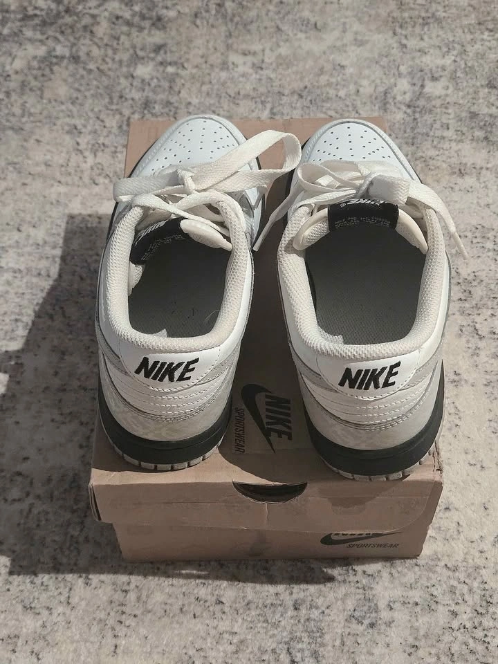 Nike Dunk Low WMNS White/Neutral Grey/Black – Women’s Size 7 - photo 5