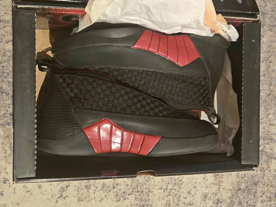 Air Jordan 15 Retro Black/Red