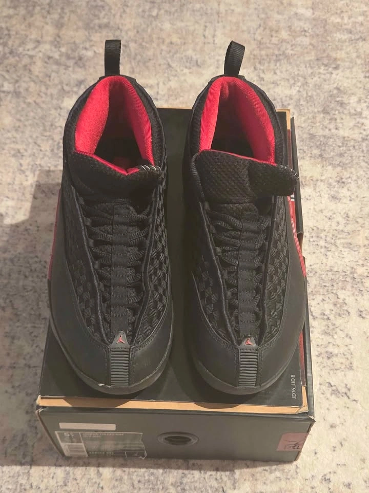 Air Jordan 15 Retro Black/Red - photo 2