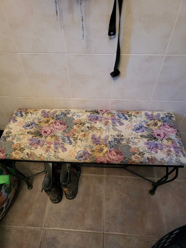 wrought iron cushion bench