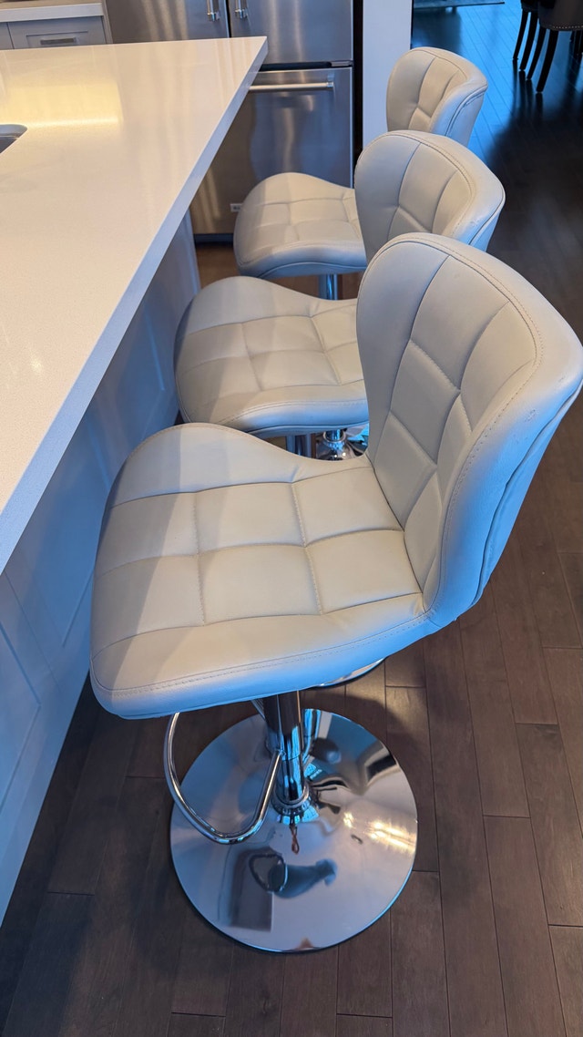 Swivel Stools Set of 3