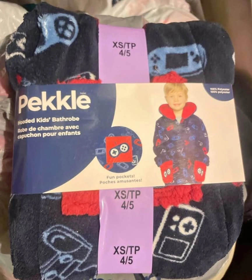 NEW Pekkle Hooded Kids' Bathrobe Kids Size 4/5