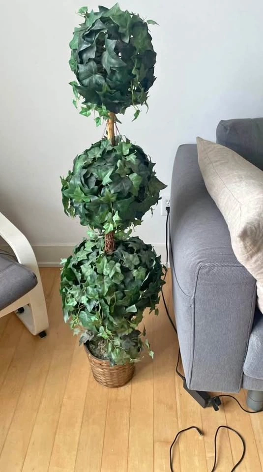 Artificial 3-Tier 4 ft Ivy Topiary Tree