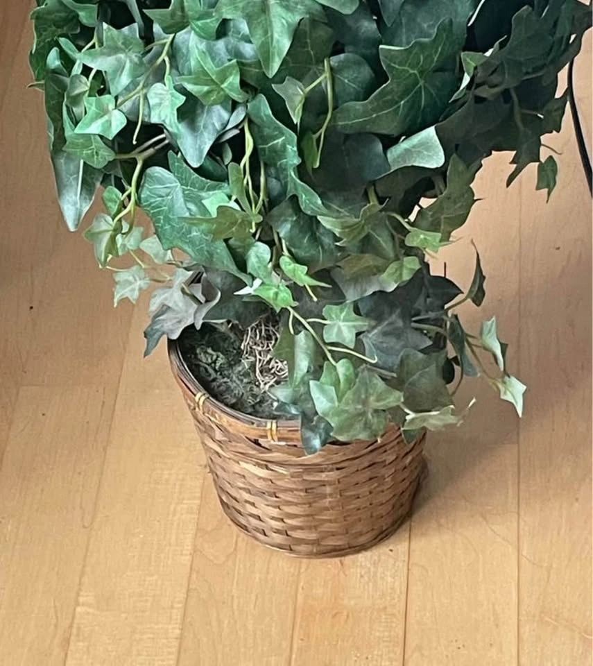 Artificial 3-Tier 4 ft Ivy Topiary Tree - photo 2