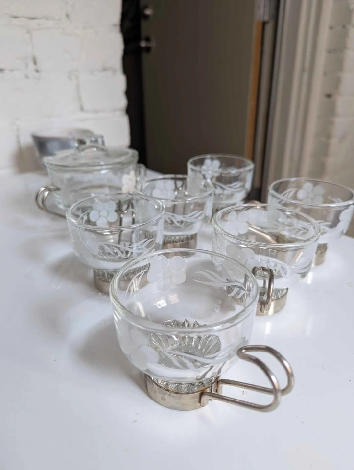 Vintage coffee cups with sugar bowl - photo 2