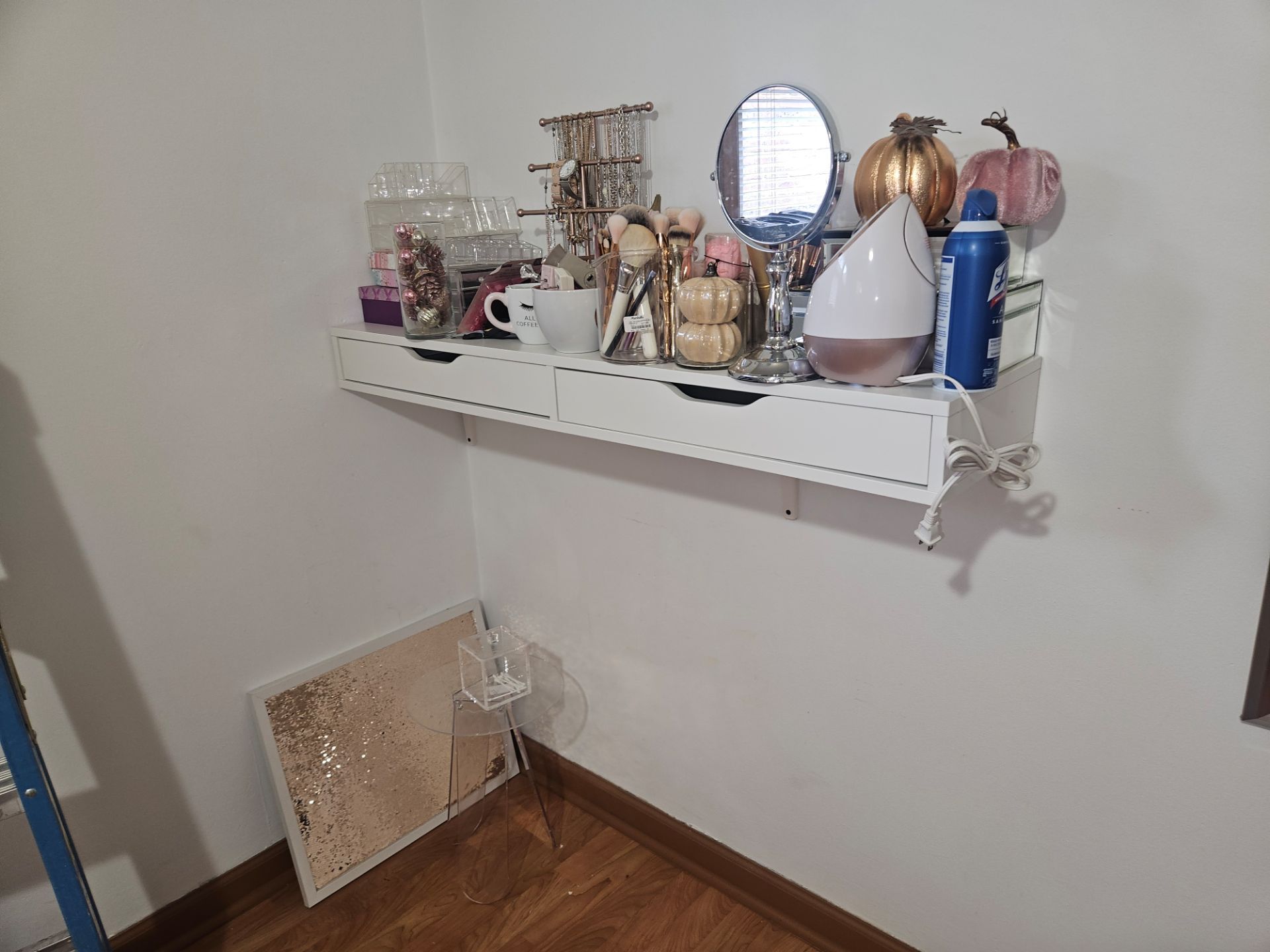Dresser - photo 2