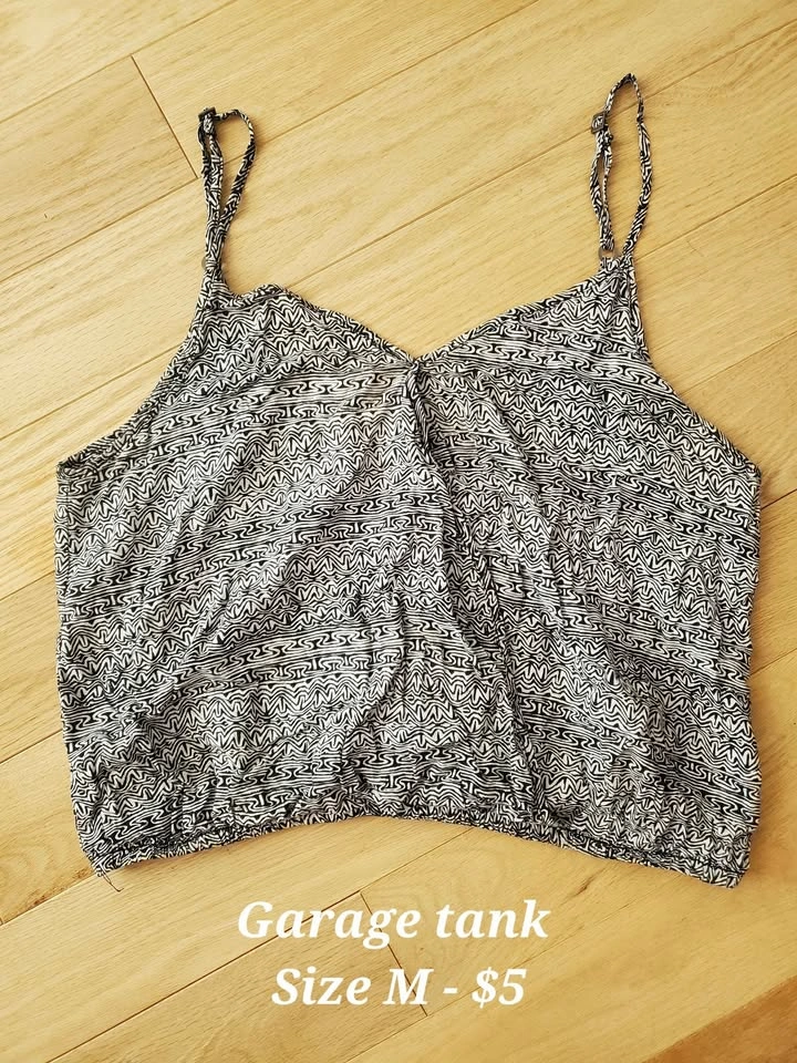 Lots of Women's Summer Clothes - photo 3