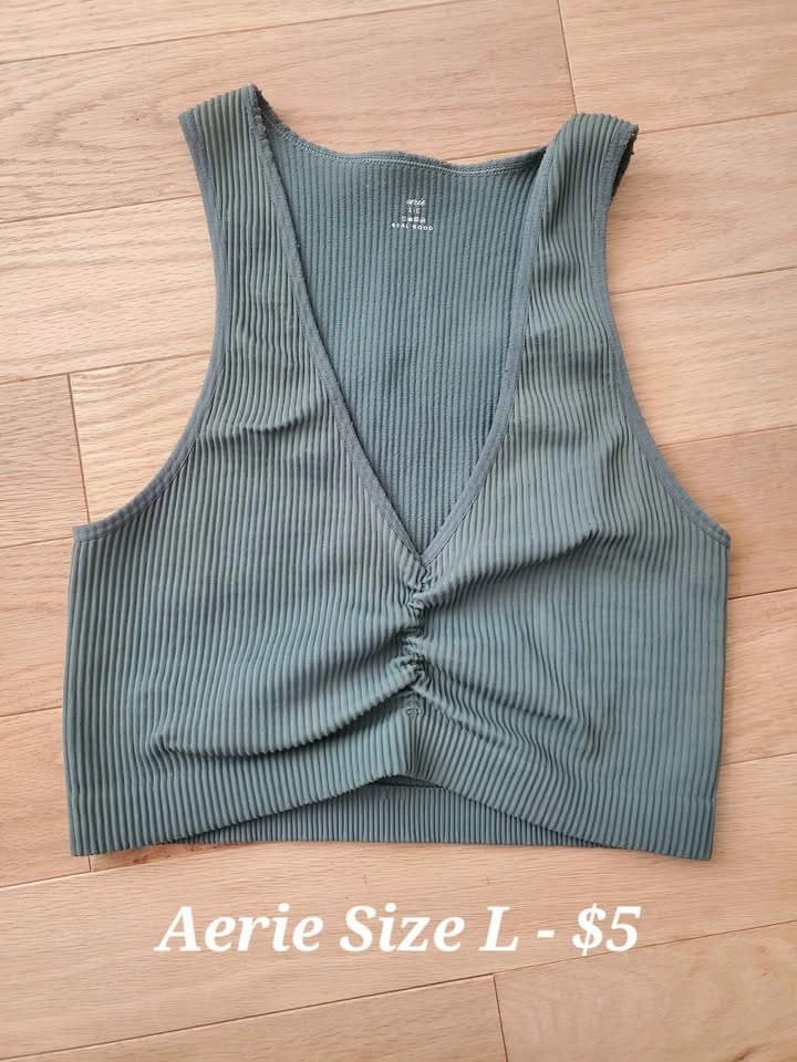 Lots of Women's Summer Clothes - photo 5