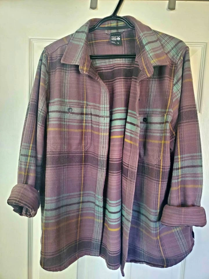 Mountain Hardwear Button Down