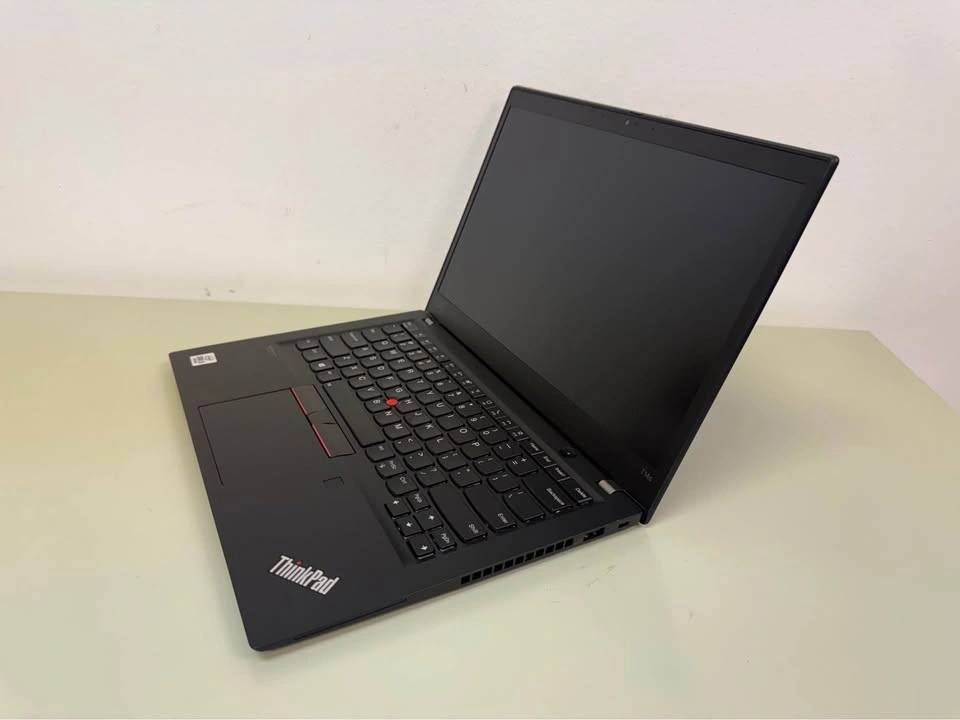 Lenovo ThinkPad T14s Gen1 - photo 2