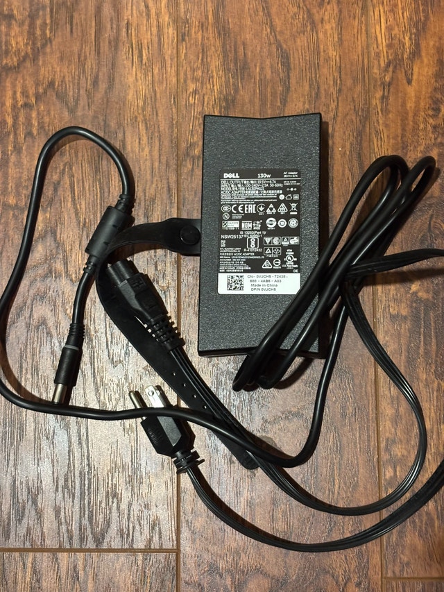 Dell 130W Original AC Adapter DA130PM13 - Like New