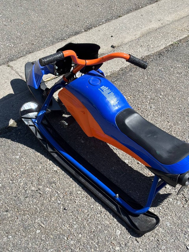 Kids Snow Scooter / Snow Bike Sled