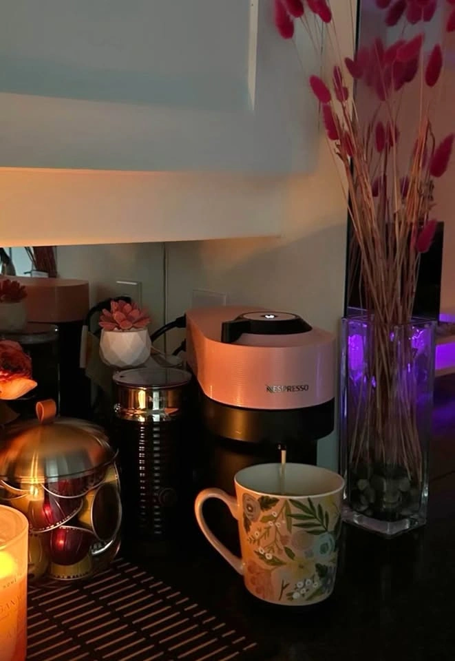 Pink Nespresso Coffee machine set