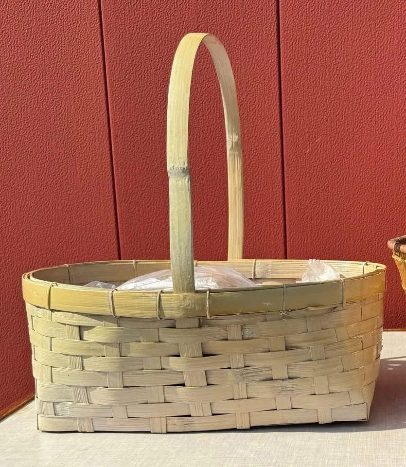 Rectangular woven basket