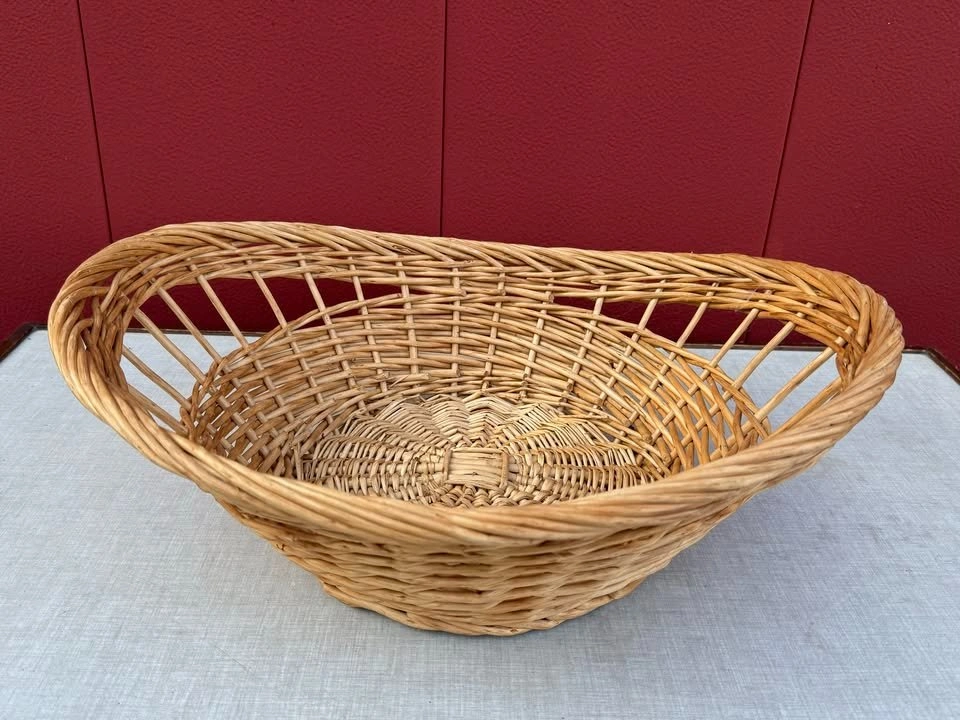 Large Oval Wicker Basket