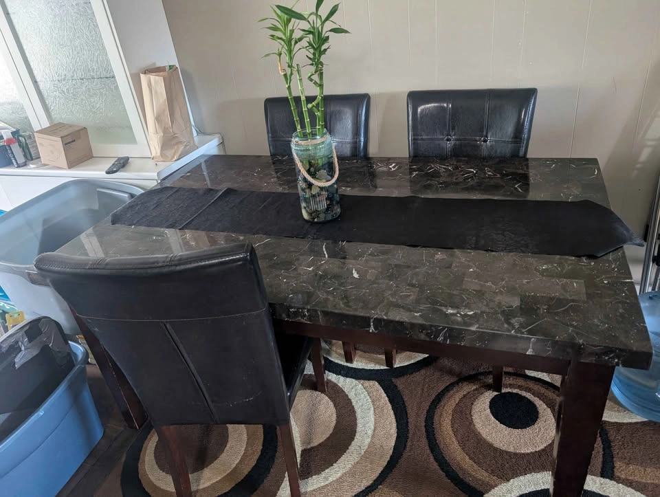 Marble Table with 3 chairs - photo 3