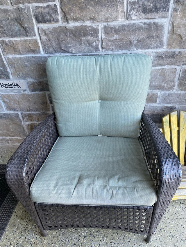 Wicker Patio Chairs and Wood Muskoka Chair ⚽ - photo 2