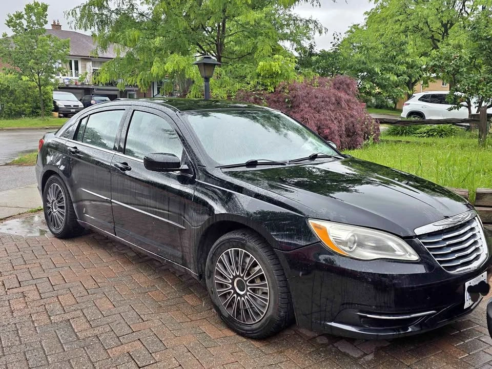 2013 Chrysler 200