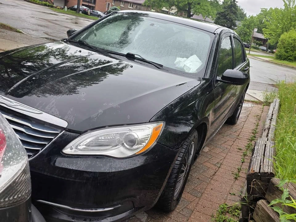 2013 Chrysler 200 - photo 3