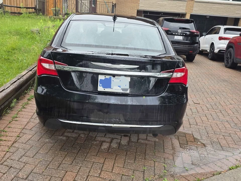 2013 Chrysler 200 - photo 4