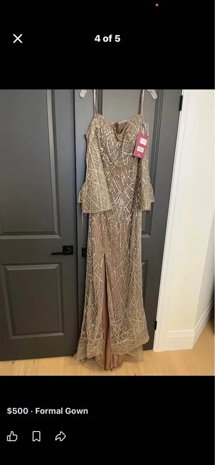 Elegant Designer Evening Gown & Crystal Clutch Set - photo 3