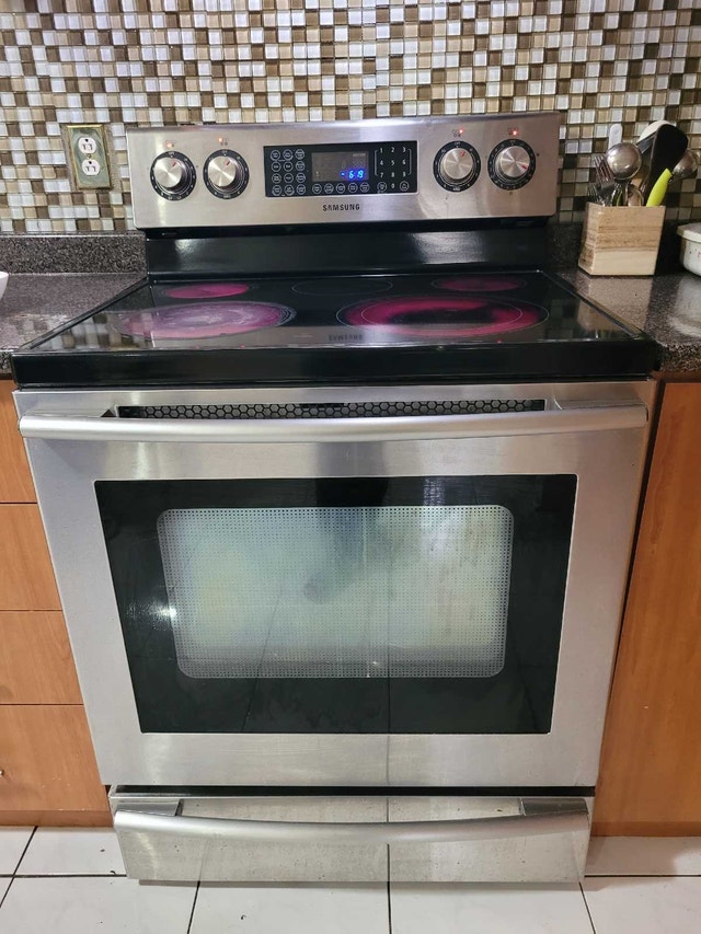 Samsung Stove - Oven doesn't work - photo 2