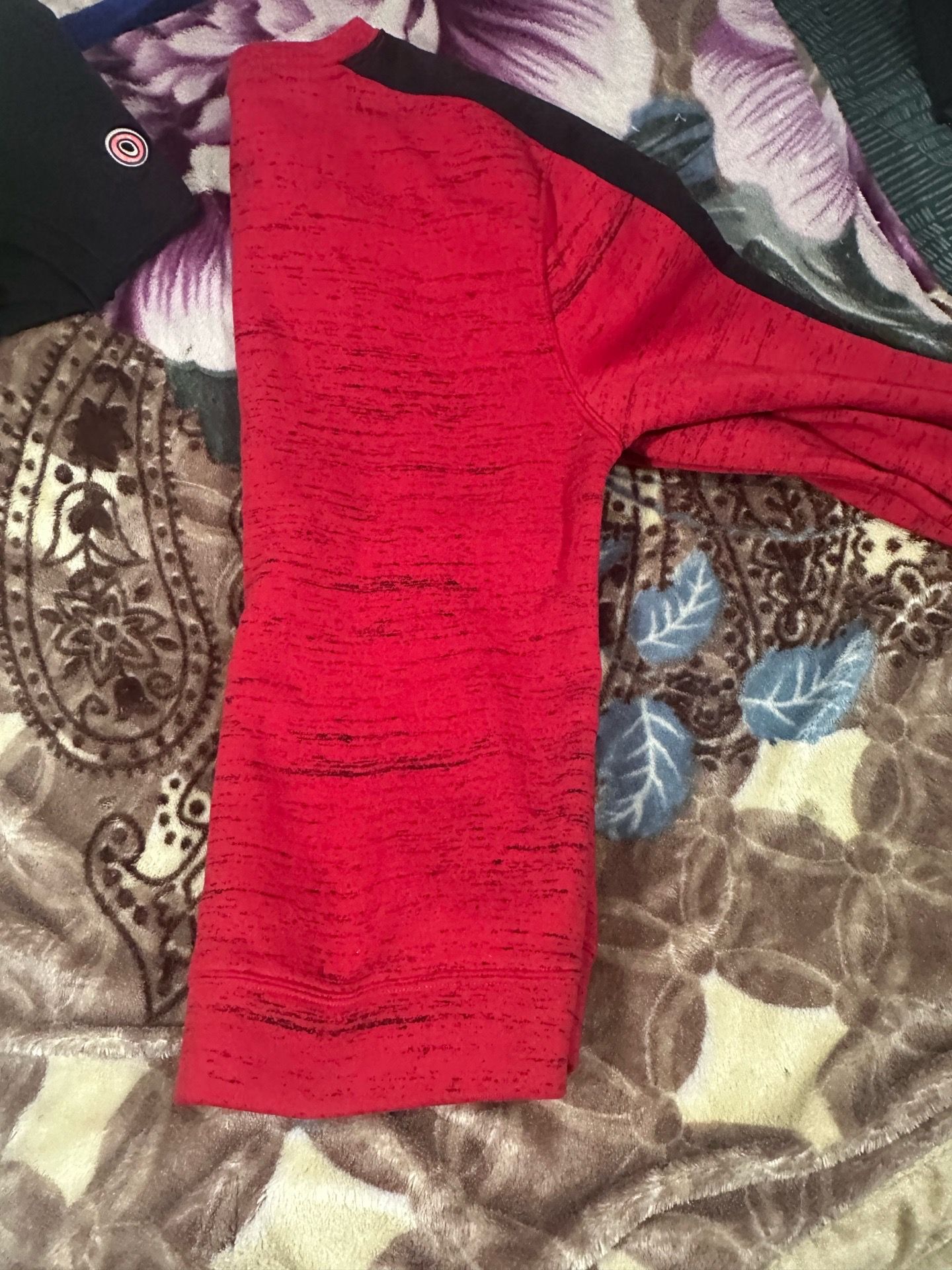 Reason red sweatshirt - photo 4