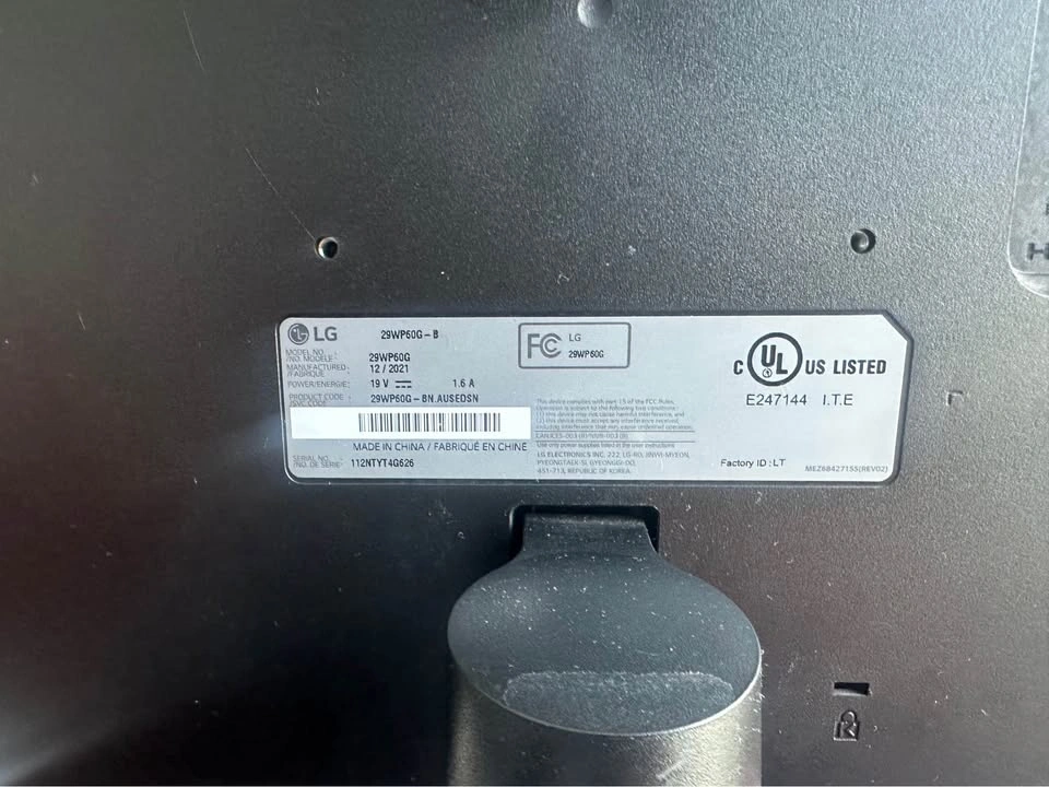 LG 29WP60G-B UltraWide Monitor - photo 3