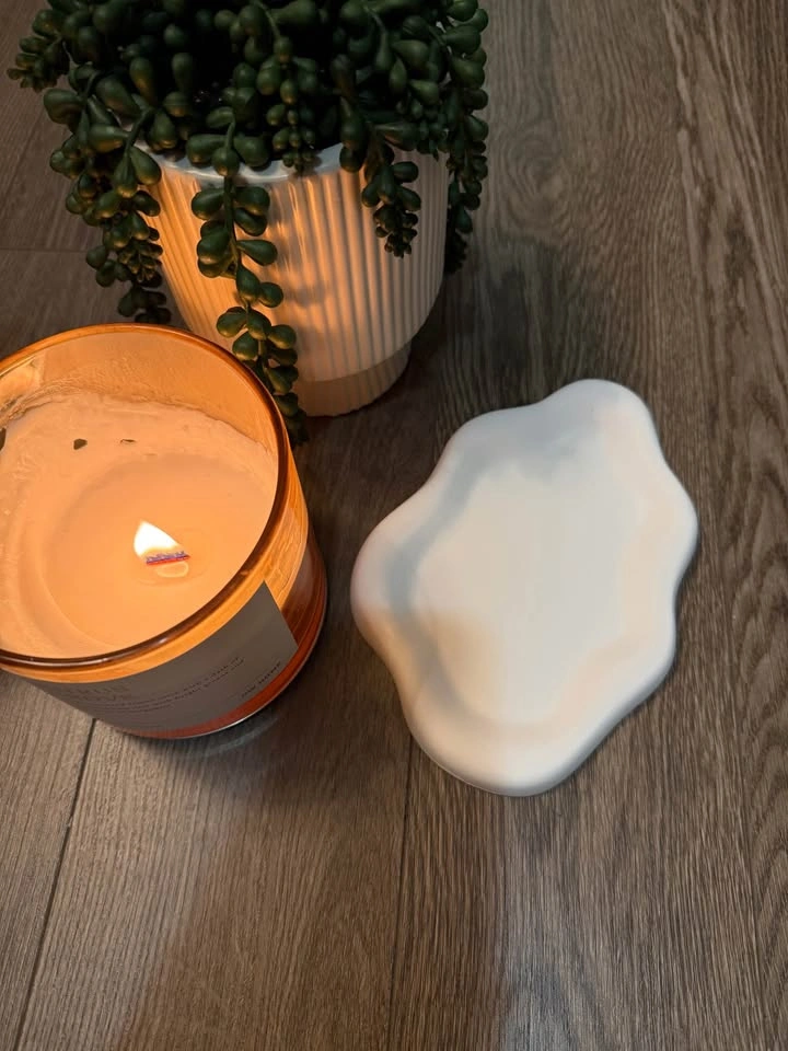 White Irregular Shaped Decorative Tray - photo 2