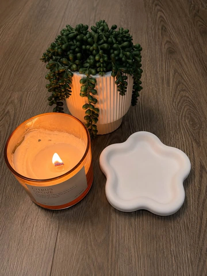 Citrus Grove Candle & Flower Shaped Tray - photo 2