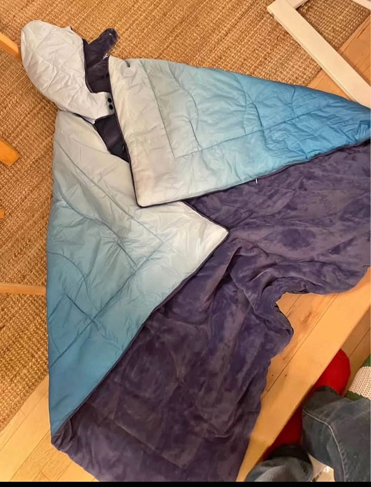 Never used Below Zero Wearable Hooded Blanket