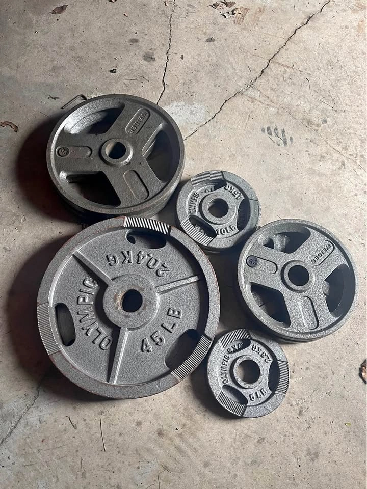 240 lbs Olympic Weight Plates Set
