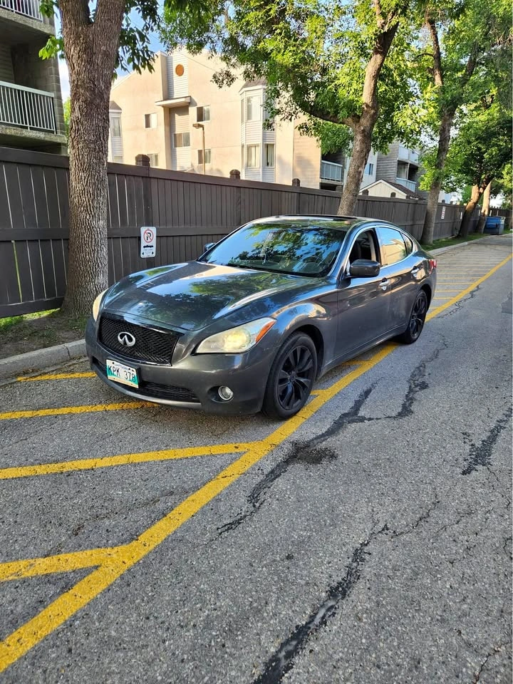 2011 Infiniti m37x