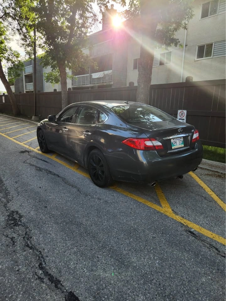 2011 Infiniti m37x - photo 3