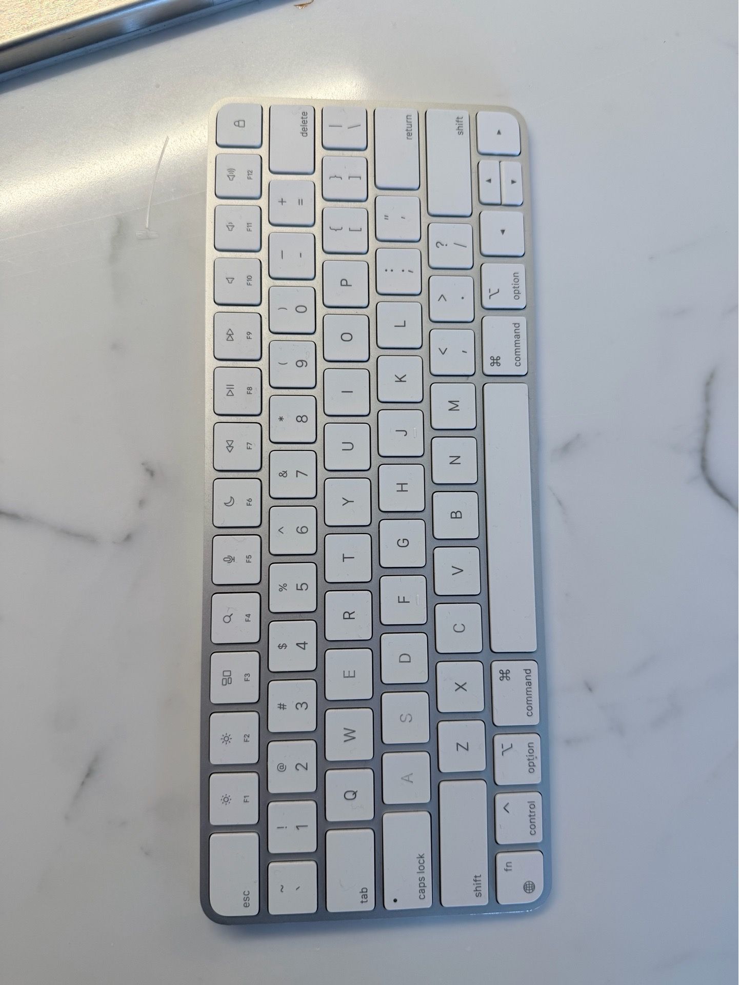 Apple keyboard